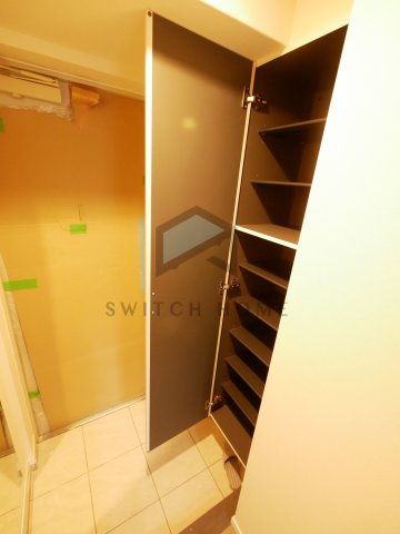 収納　シューズボックス付きです！全身鏡もあり！
