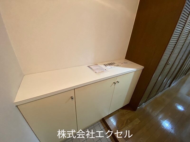 玄関　シューズBOX付です