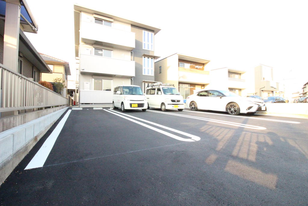 駐車場　駐車場★