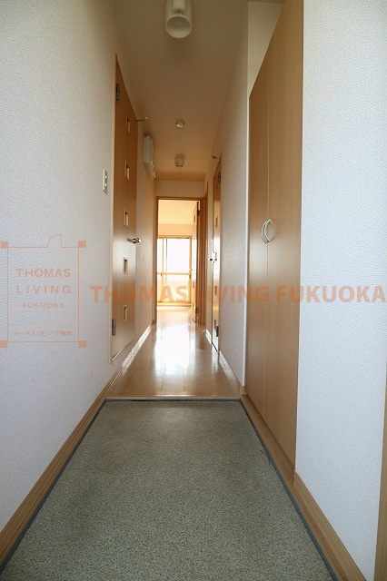 玄関　※別号室参考写真