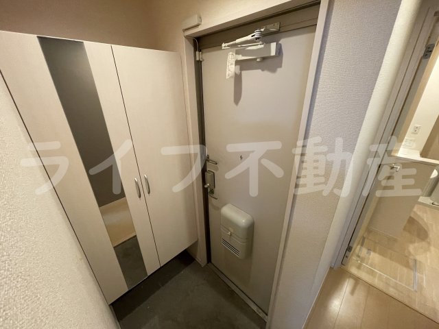 玄関　落ち着いた玄関です