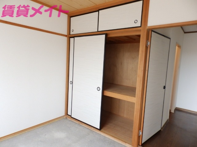 収納　同型タイプ画像