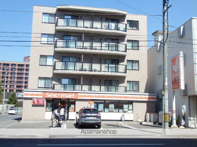 コンビニ　セイコーマート（コンビニ）まで409m