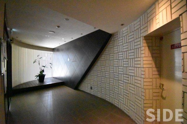 エントランス　※別号室参考画像