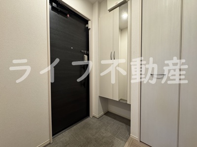 玄関　シンプルで使いやすい玄関です