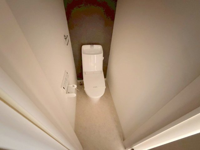 トイレ　綺麗なトイレにはウォシュレット標準装備です。
