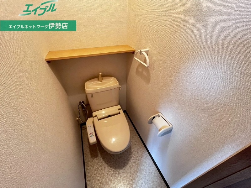 トイレ　別部屋参考写真です