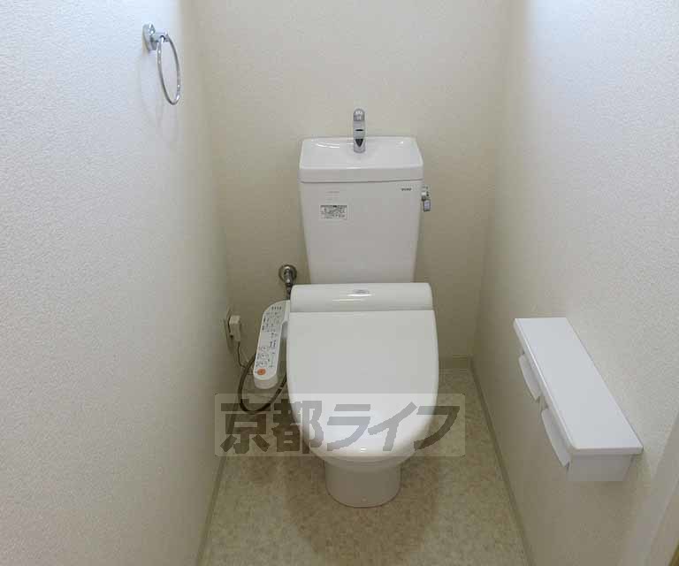 トイレ　清潔感のあるトイレです