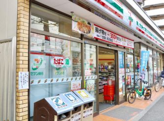 コンビニ　セブンイレブン西早稲田1丁目店（コンビニ）まで350m