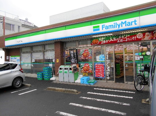 コンビニ　ファミリーマート 杉並上荻二丁目店（コンビニ）まで262m