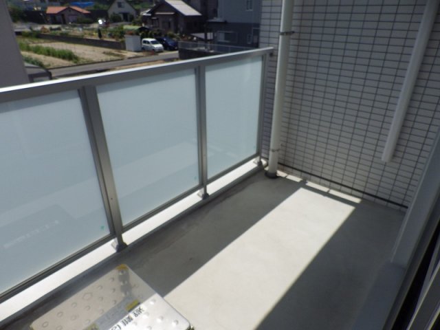バルコニー　同建築会社施行マンション建築イメージ