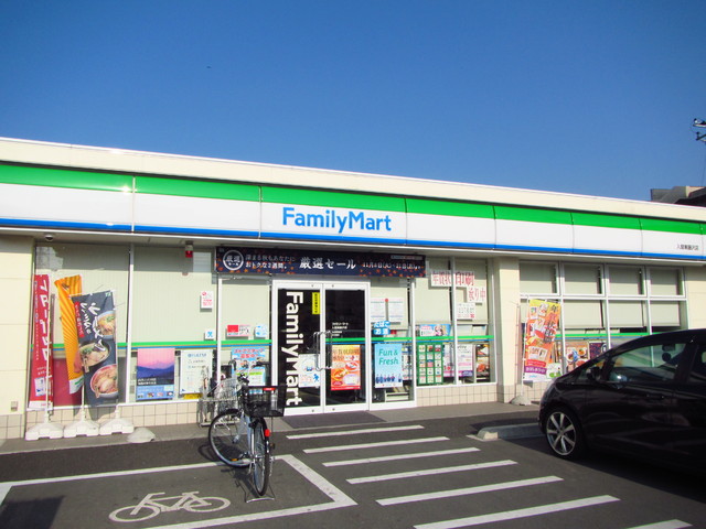 コンビニ　ファミリーマート　入間東藤沢店（コンビニ）まで100m