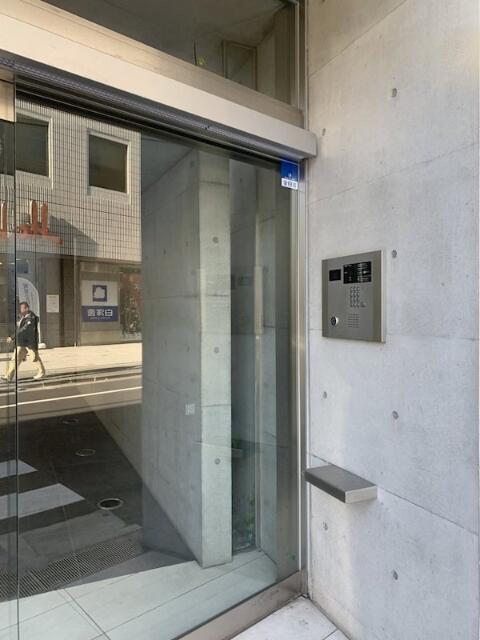 エントランス　?
