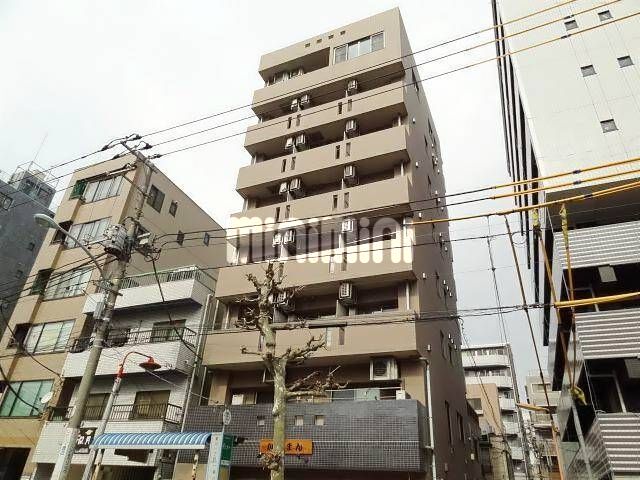建物外観　８階建てのマンション