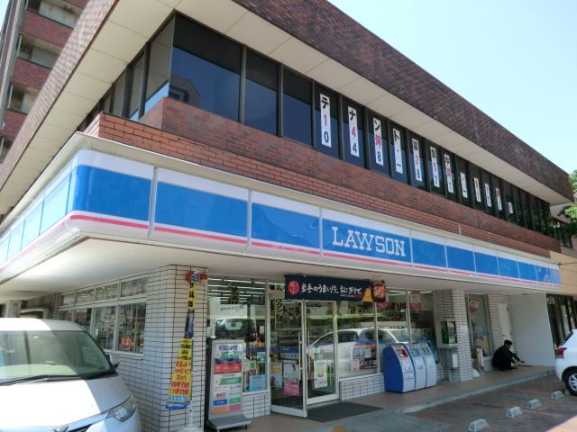コンビニ　ローソン 浦和東岸町店（コンビニ）まで200m