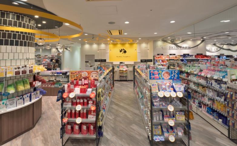 ドラックストア　アインズ＆トルペ浅草ROX店（ドラッグストア）まで442m