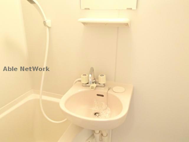洗面設備　※同物件別部屋の写真となります。