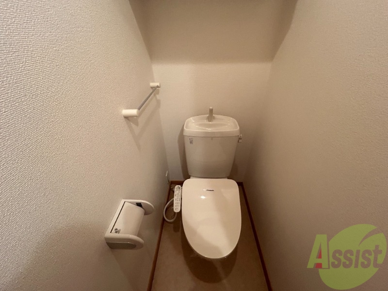 トイレ　トイレは清潔感があり安心して使用できそうです。