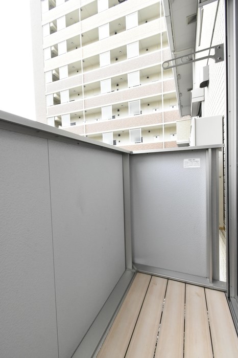 バルコニー　晴れた日には洗濯物が干せます