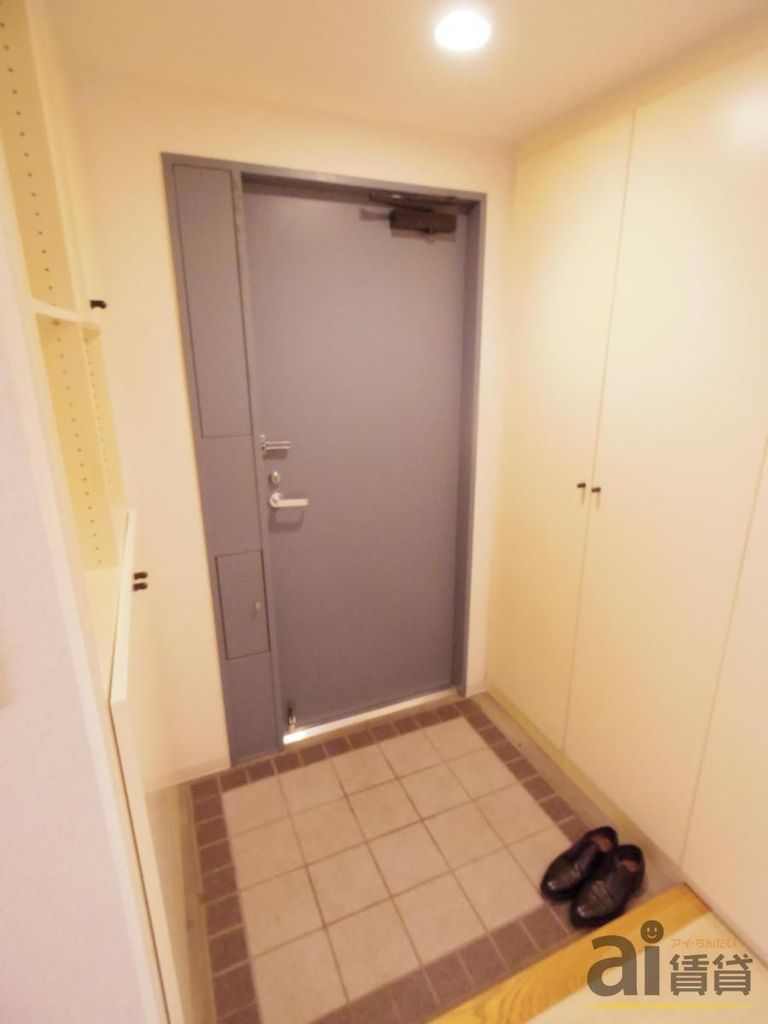 玄関　※別棟同仕様※