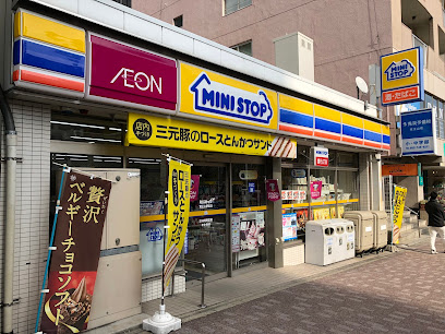 コンビニ　ミニストップ 覚王山駅前店（コンビニ）まで455m