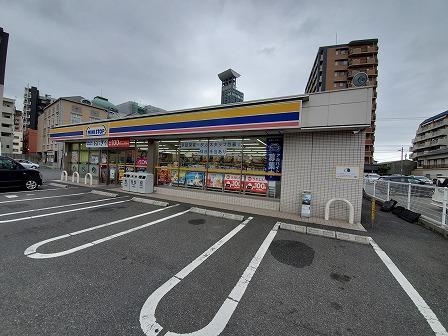 コンビニ　ミニストップ門司港レトロ店（コンビニ）まで140m