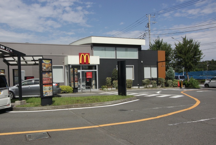 飲食店　マクドナルドサニーアイル店（飲食店）まで650m