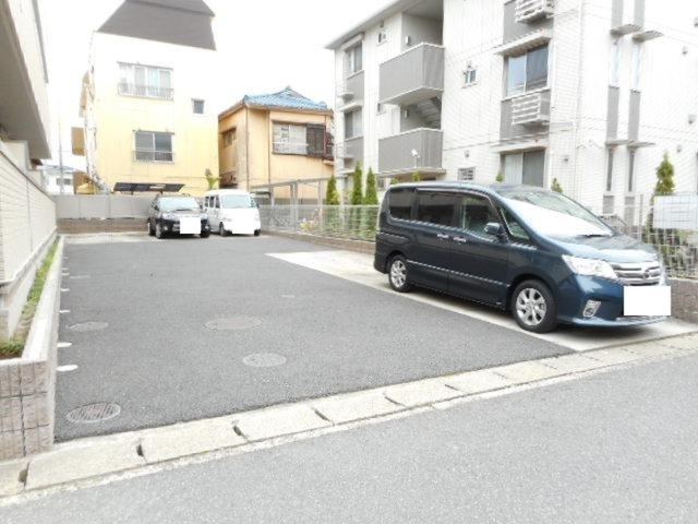 駐車場　駐車場（要空き確認）