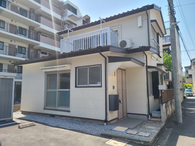 建物外観　★木造２階建て・一戸建ての外観です★