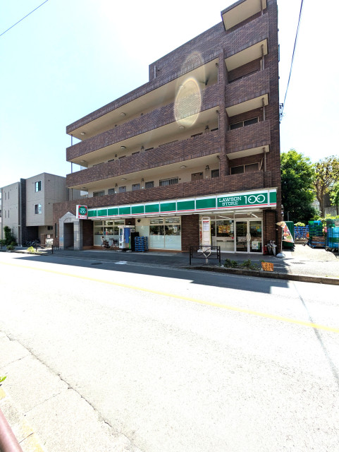 コンビニ　ローソンストア１００読売ランド前店（コンビニ）まで36m