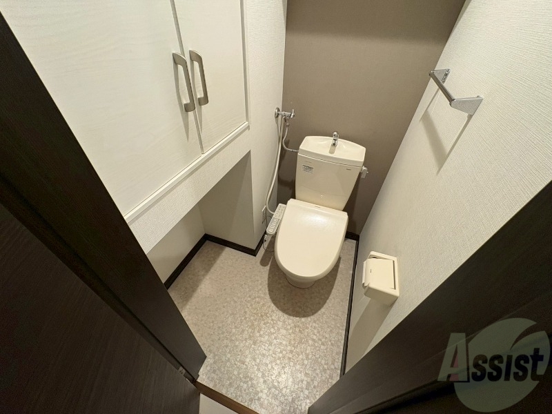 トイレ　こちらはトイレです。お手入れも楽ちんです！