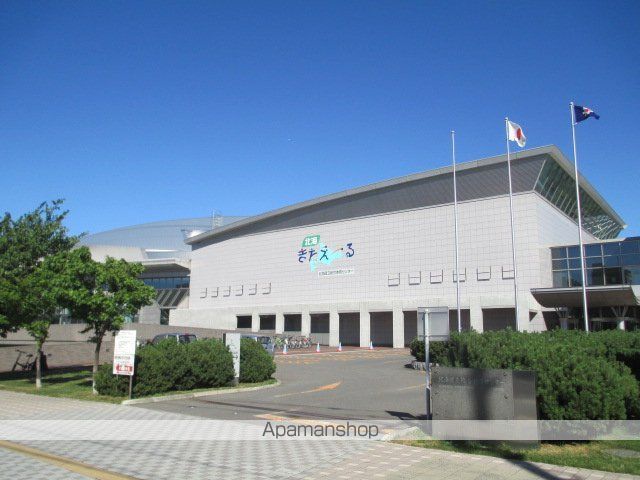 コンビニ　セブンイレブン（コンビニ）まで311m
