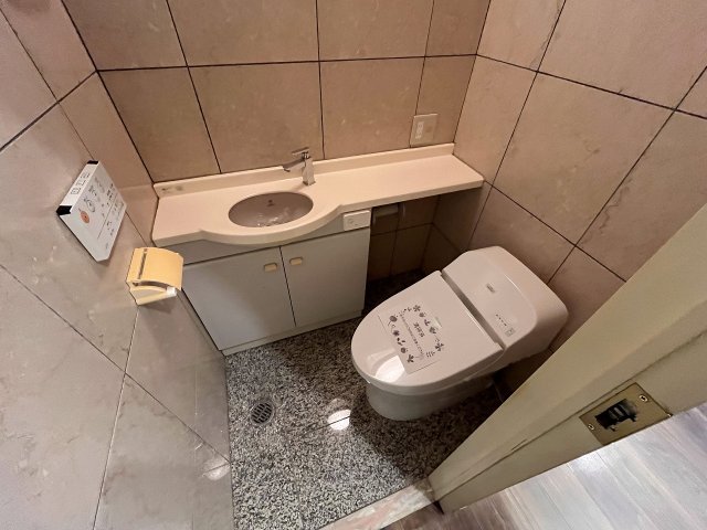 トイレ　ゆったりとした空間のトイレです
