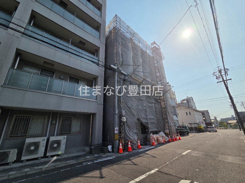 建物外観　建築中