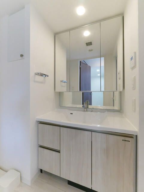 洗面設備　※写真は同タイプ住戸です