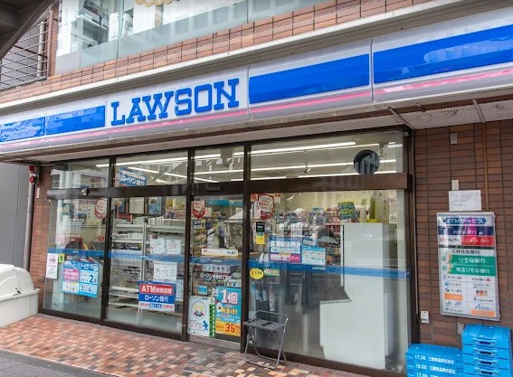 コンビニ　ローソン赤坂四丁目店（コンビニ）まで299m