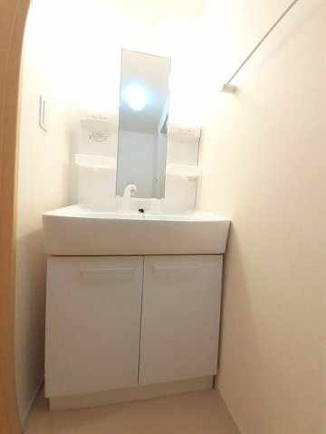 洗面設備　忙しい朝には欠かせない洗面所です