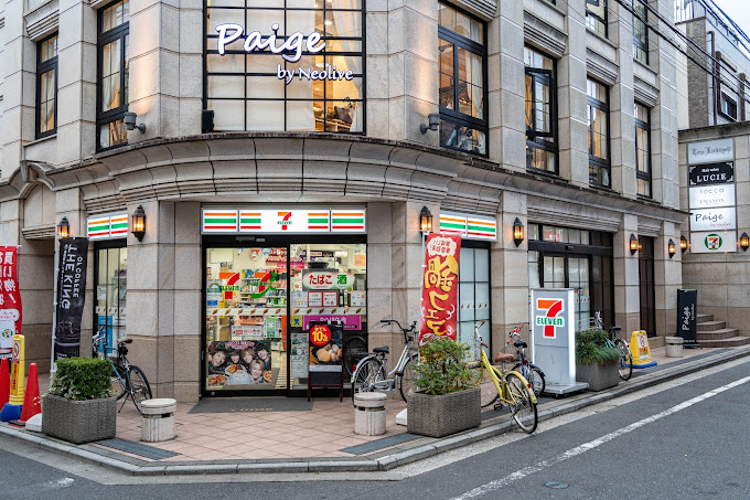 コンビニ　セブンイレブン吉祥寺本町2丁目店（コンビニ）まで102m