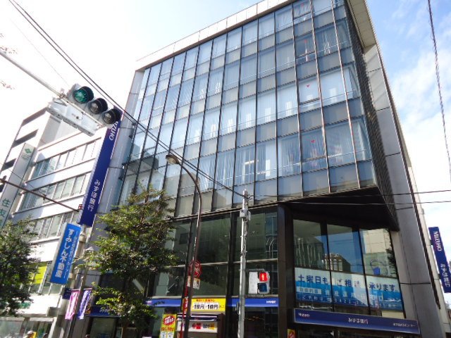 銀行　みずほ銀行吉祥寺支店（銀行）まで277m