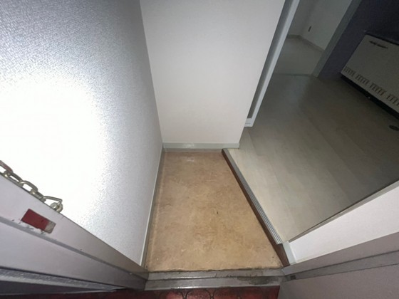 玄関　※別部屋の写真です