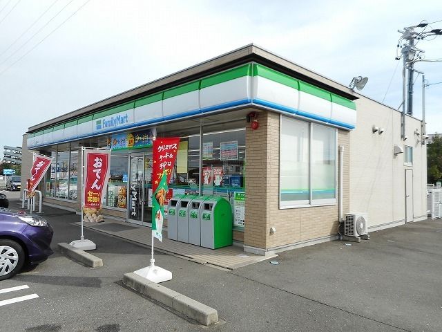 コンビニ　ファミリーマート　一宮黒田店（コンビニ）まで300m