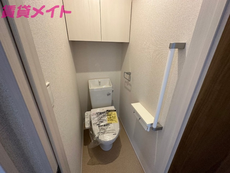 トイレ　反転タイプ参考写真