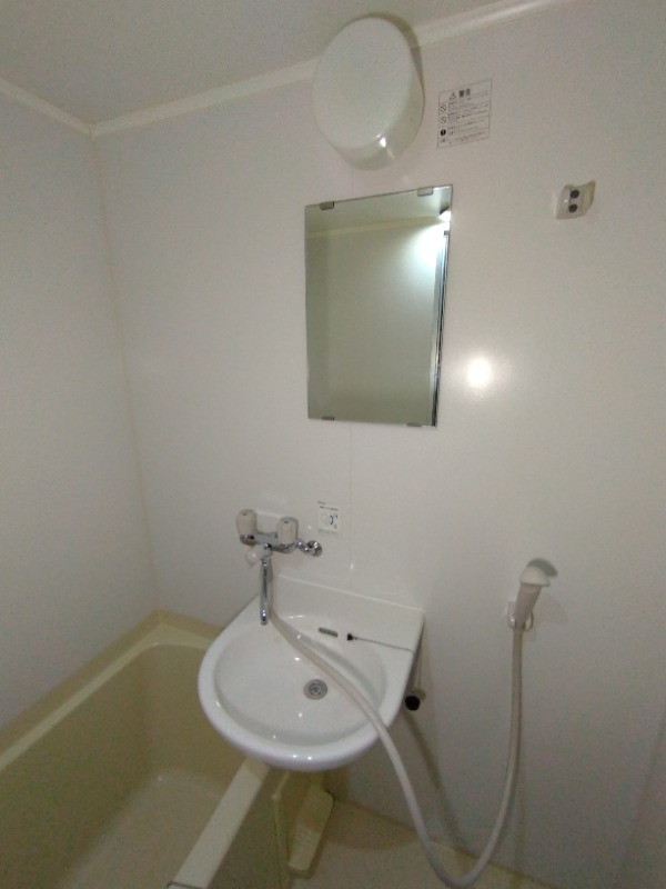 洗面設備　※他部屋参考写真
