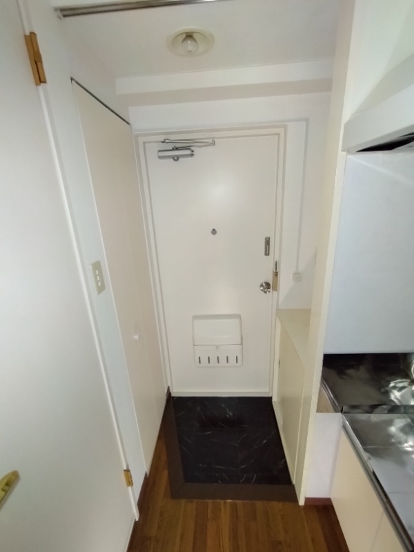 玄関　※他部屋参考写真