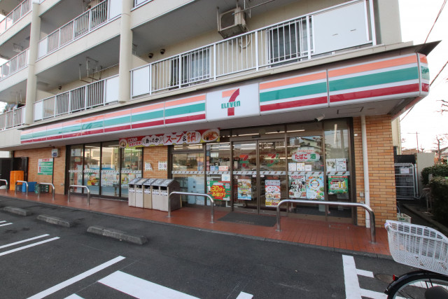 コンビニ　セブンイレブン藤沢石川３丁目（コンビニ）まで500m