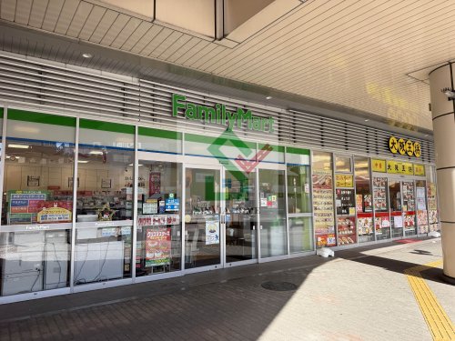 コンビニ　ファミリーマートエミオ保谷店（コンビニ）まで224m