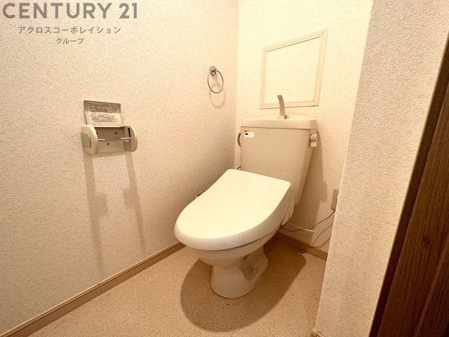 トイレ　温水洗浄便座付きトイレです！