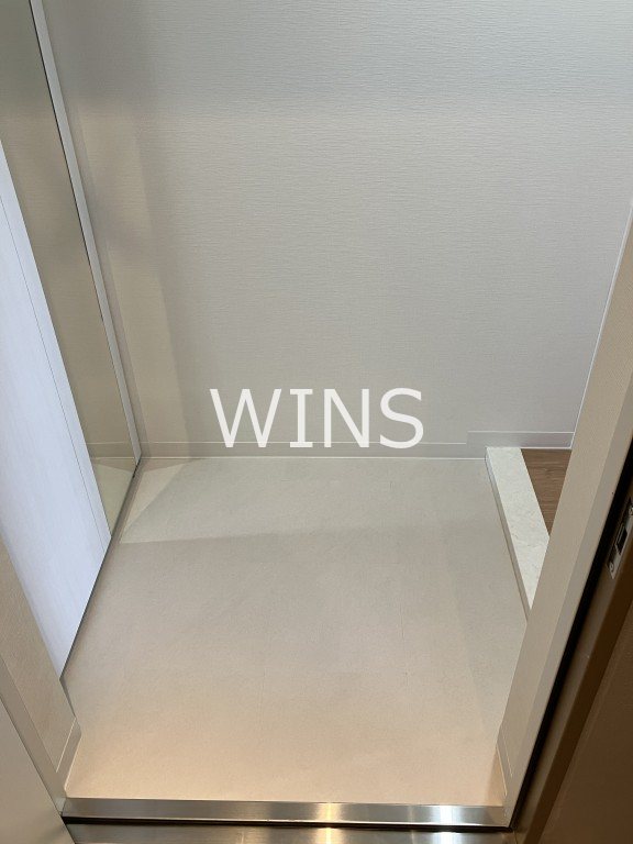 玄関　別部屋参考写真です