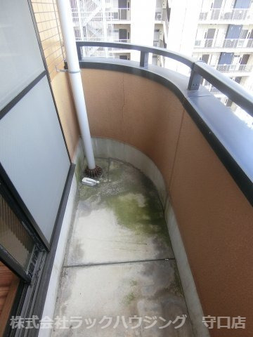 バルコニー　同仕様写真となります。