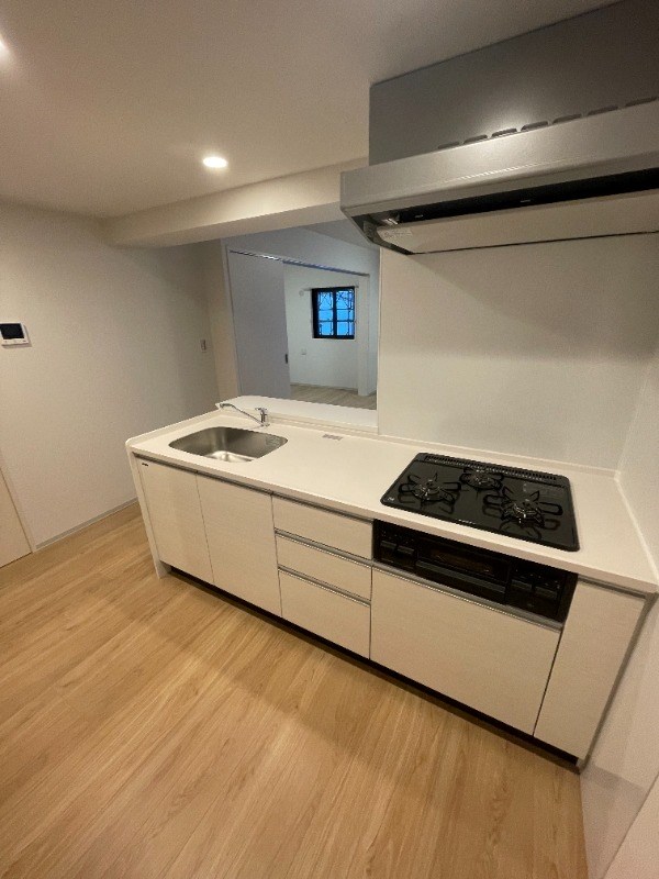 キッチン　同一物件別部屋写真